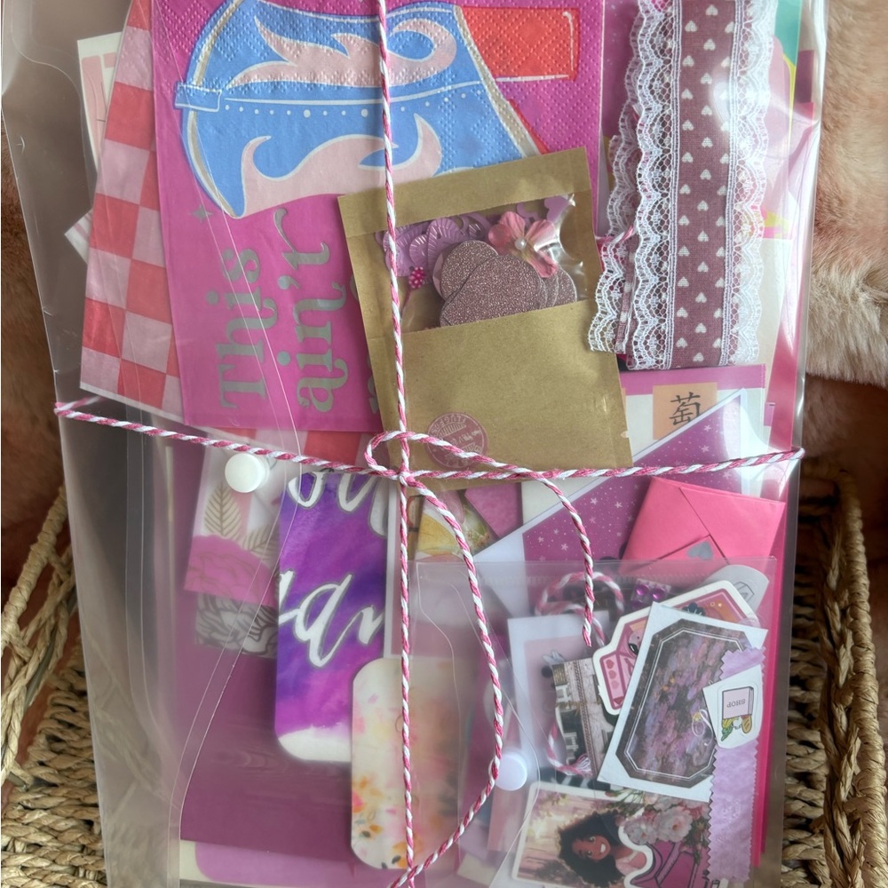๐sold๐ Pink Junk Journal Pack 100+ Pieces of Ephemera - Picture 11 of 11